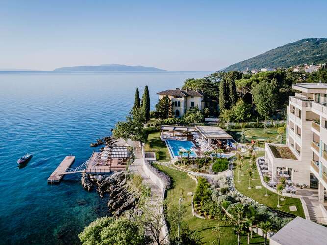 Ikador Luxury Boutique Hotel